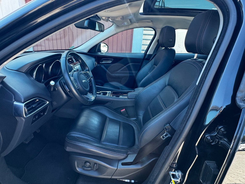 Jaguar F-Pace F-PACE Prestige AWD/ Panorama/AHK/Navi — photo 10