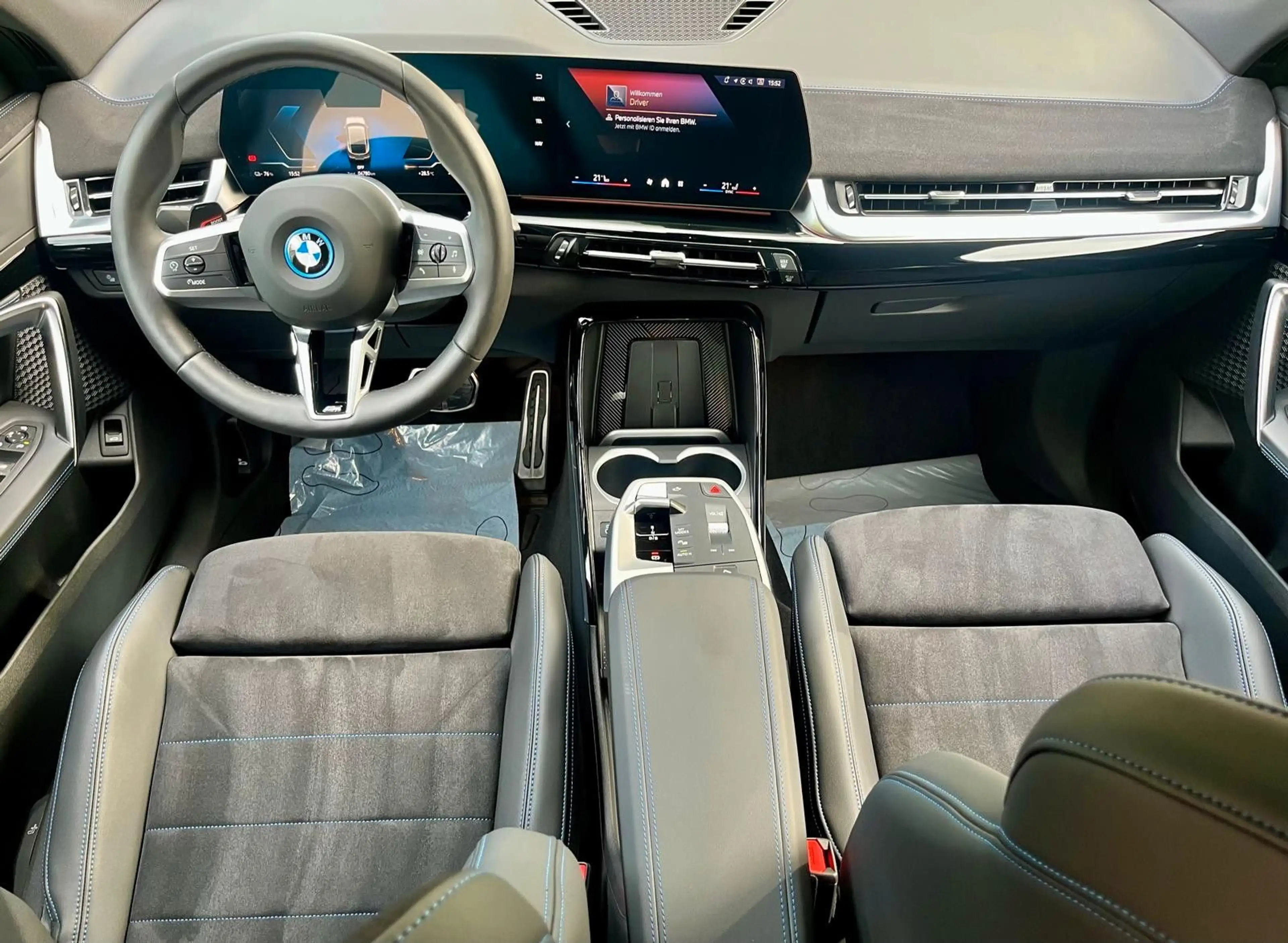 BMW iX2 20 eDrive M Sport *AppConn* — photo 10