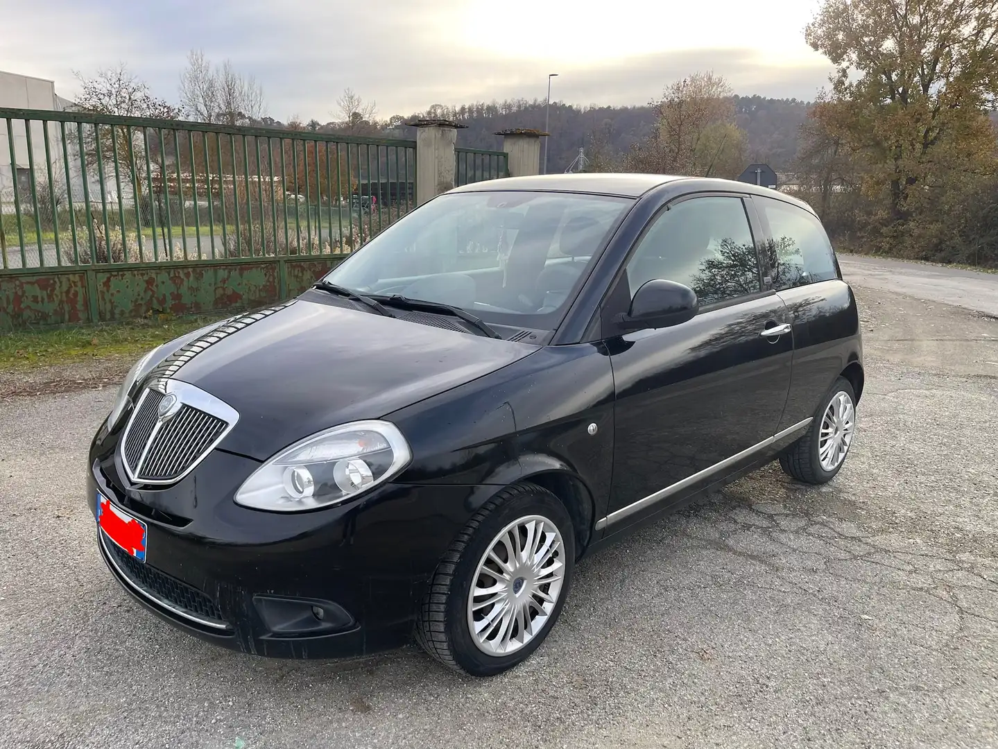 Lancia Ypsilon Ypsilon II 20071.3 mjt 16v Diva E5 Nero - 1