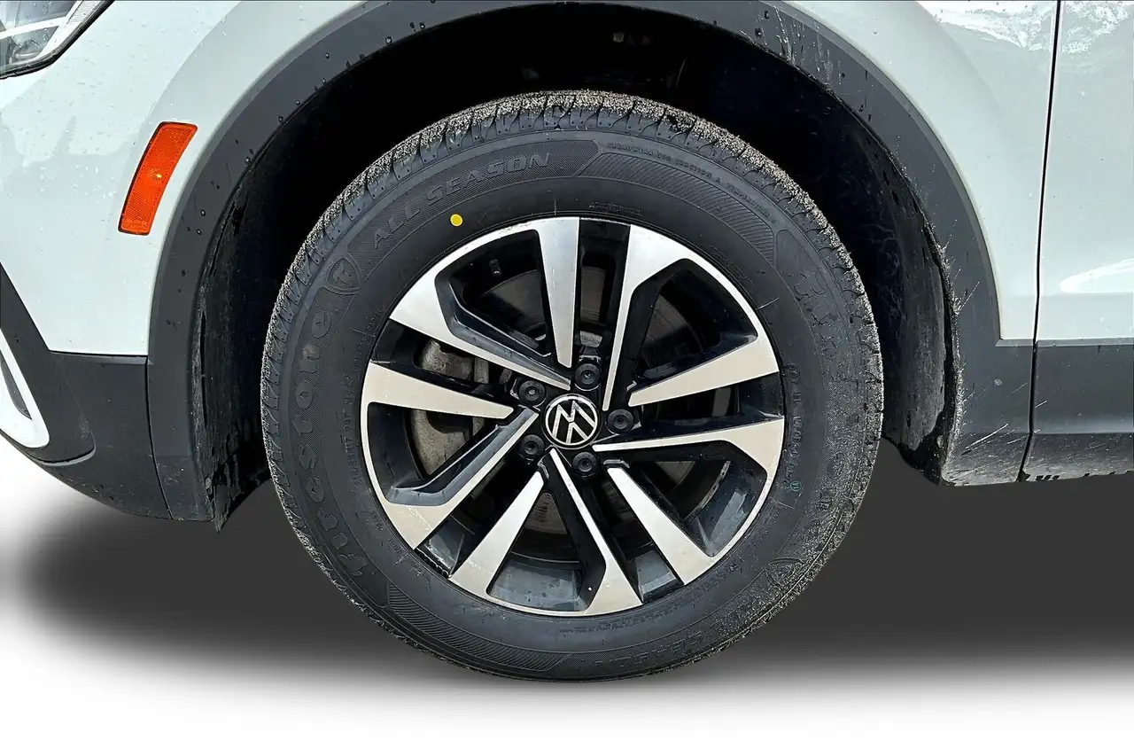 Volkswagen Tiguan снимка Volkswagen Tiguan