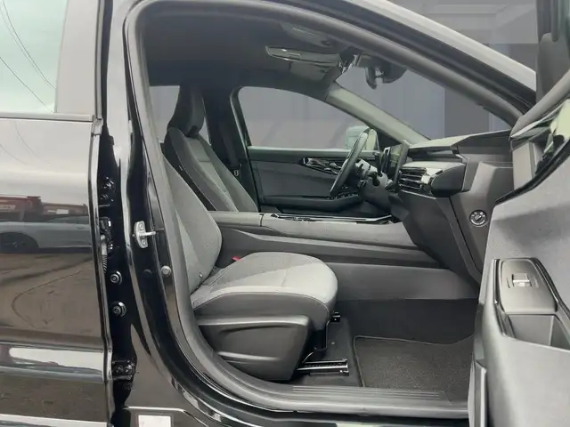 Renault Austral view 8