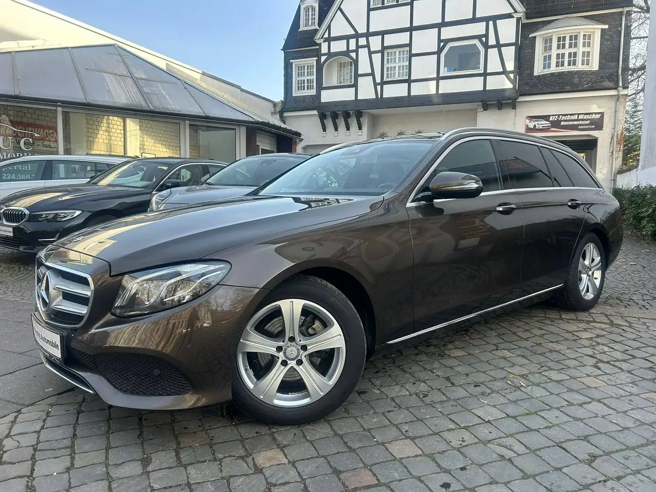 Mercedes-Benz E 200