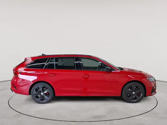 Skoda Octavia view 3