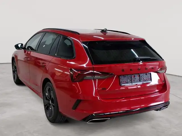Skoda Octavia view 5