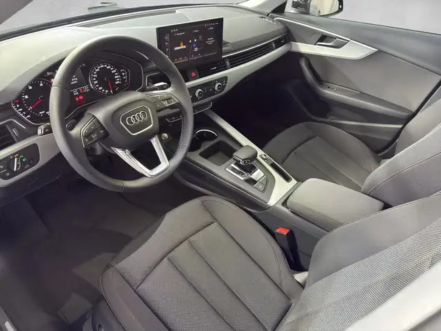 Audi A4 view 6