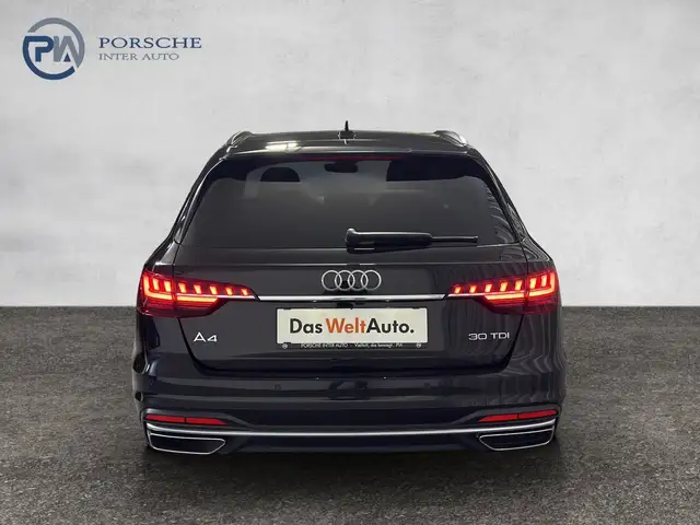 Audi A4 view 5