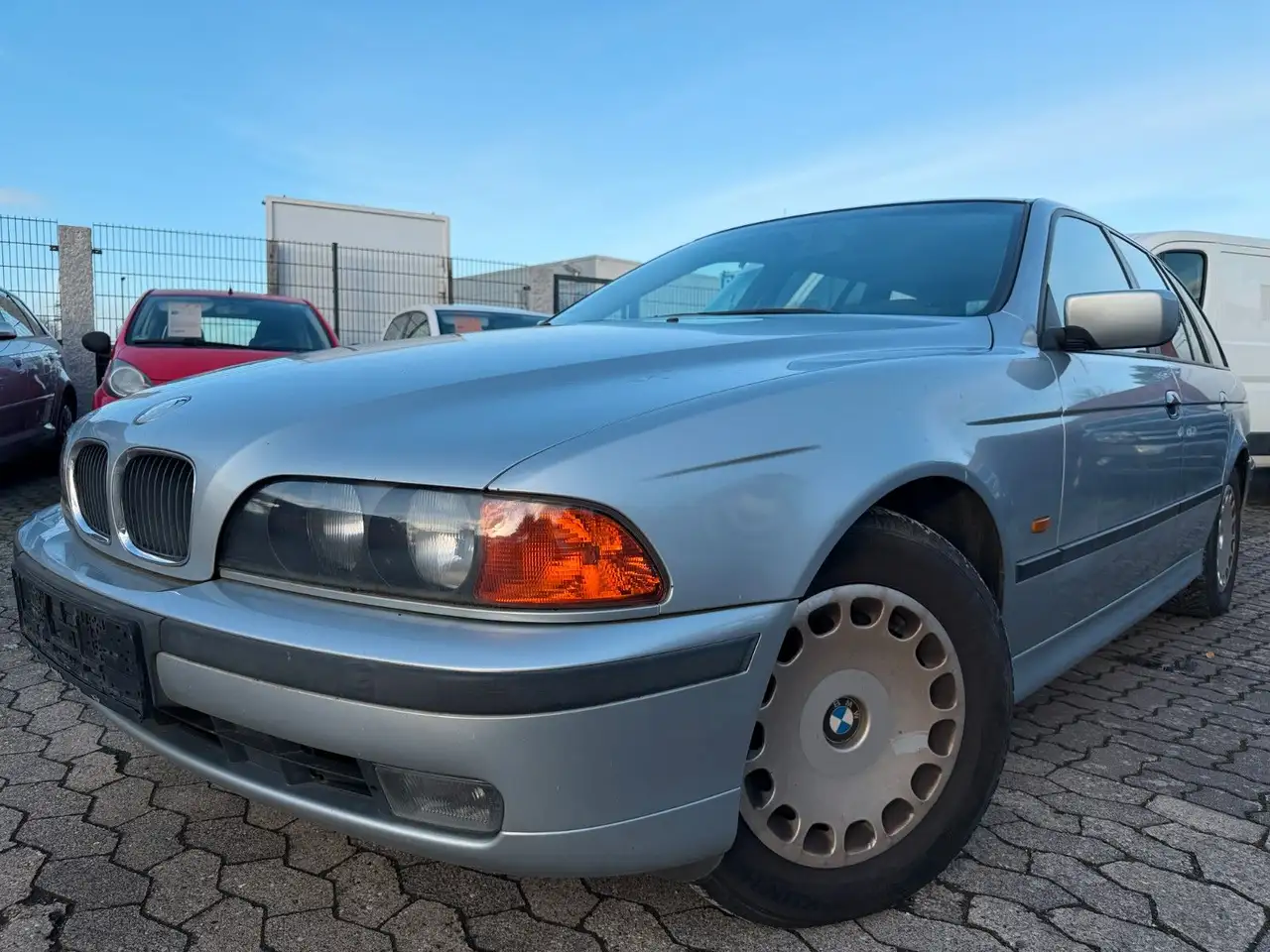 BMW 520 i Touring Klimaautomatik,Leder,Sciebedah,PDC, foto 1