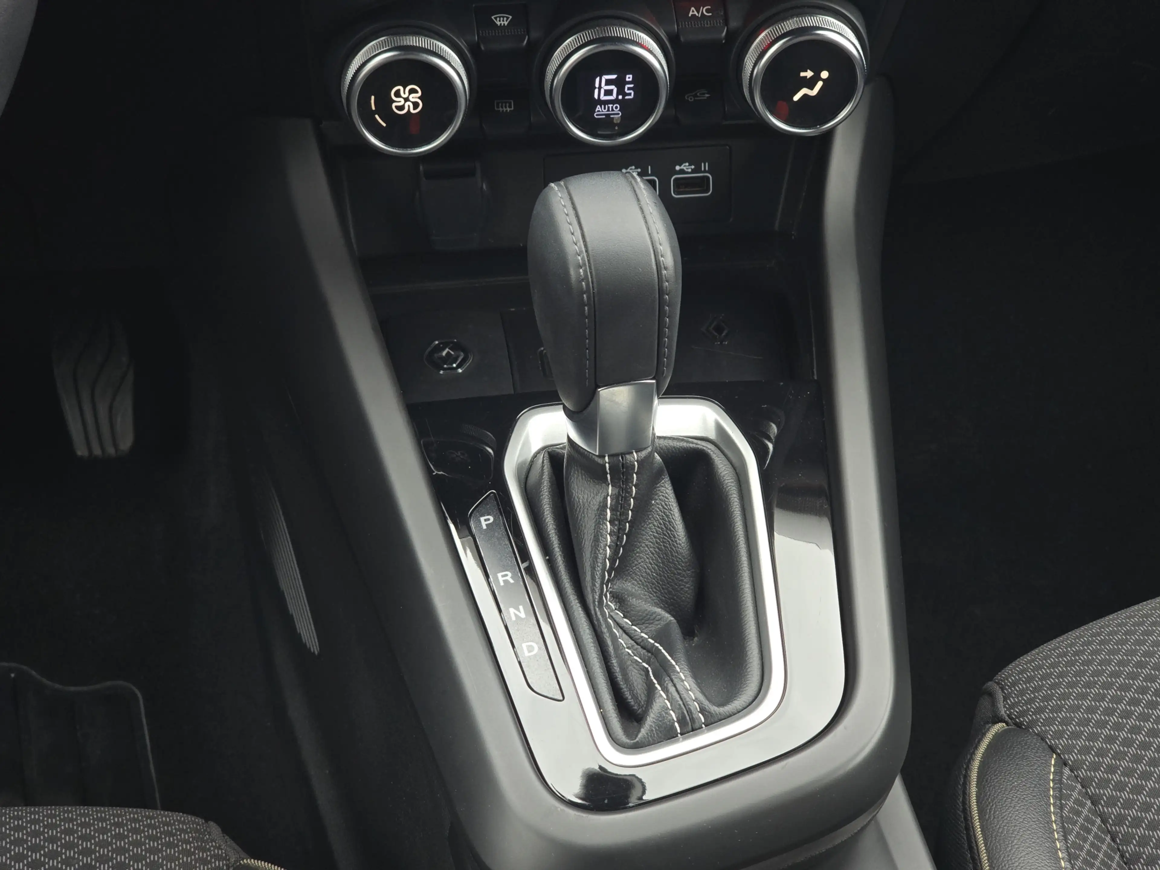Renault Arkana 1.3 TCe Mild Hybrid - 140 Pk - Euro 6 - AUTOMAAT - — photo 16
