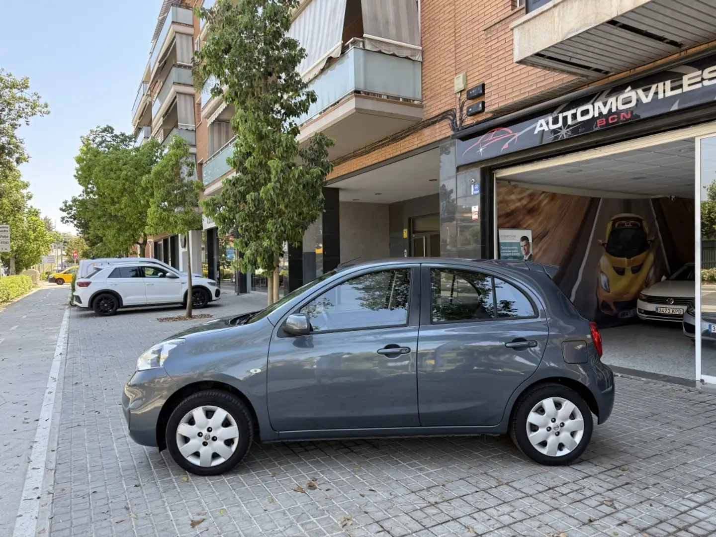 Nissan Micra 1.2 30 Aniversario Gris - 2