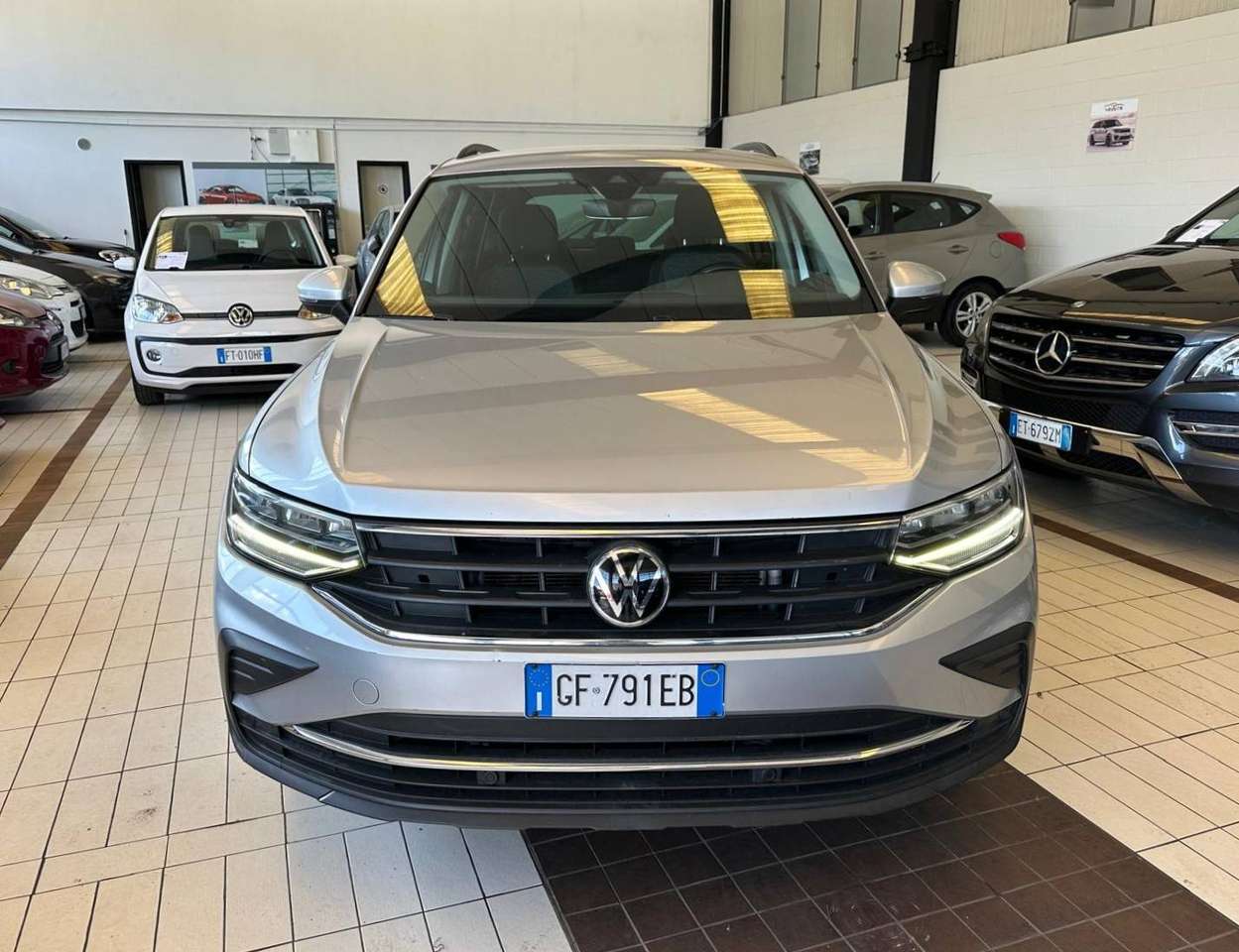Volkswagen Tiguan Tiguan II 2021 2.0 tdi R-Line 150cv dsg