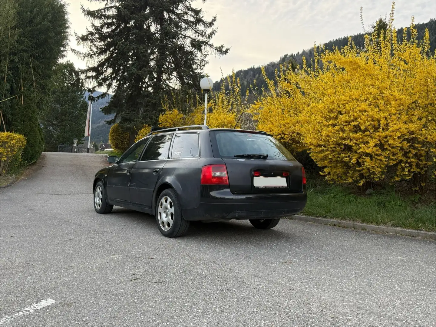 Audi A6 Avant quattro 2,5 V6 Advance TDI - 2