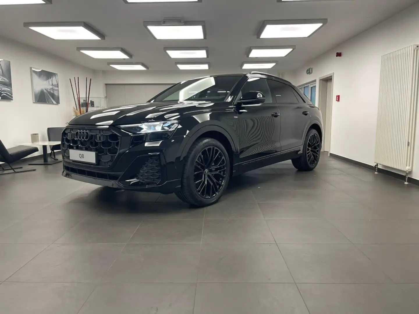 Audi Q8 SUV 50 TDI quattro 210(286) kW(ch) tiptronic Noir - 1