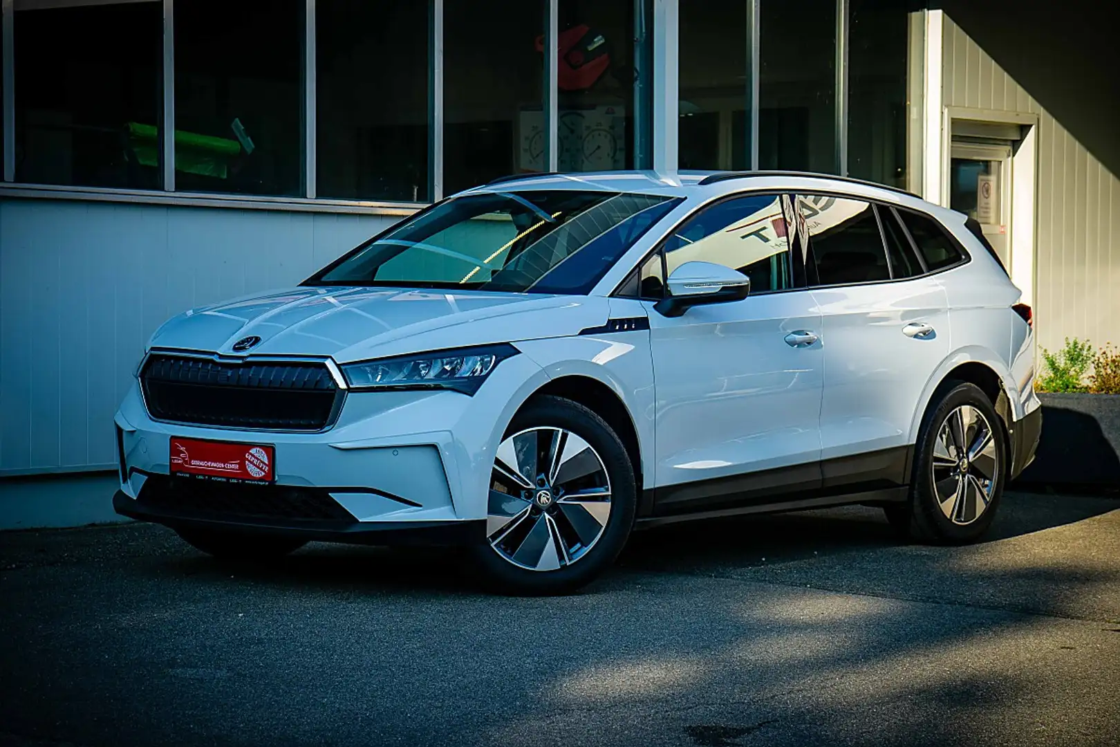 Skoda Enyaq iV 60 Loft *KAMERA*WÄRMEPUMPE* Weiß - 2