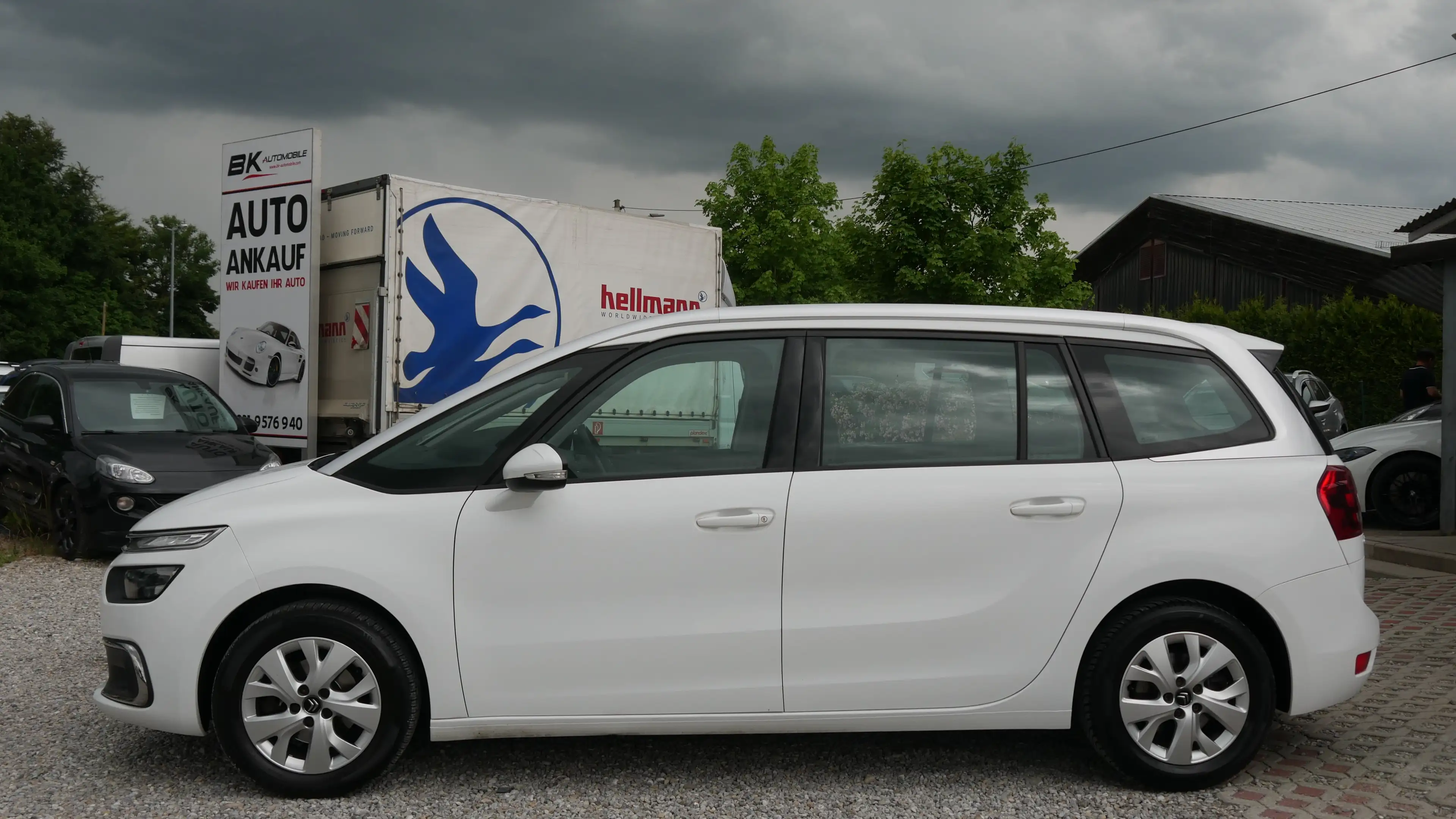 Citroen Grand C4 SpaceTourer Scheckheft Einparkhilfe AHK Sitzheizung Klima Navi — photo 6