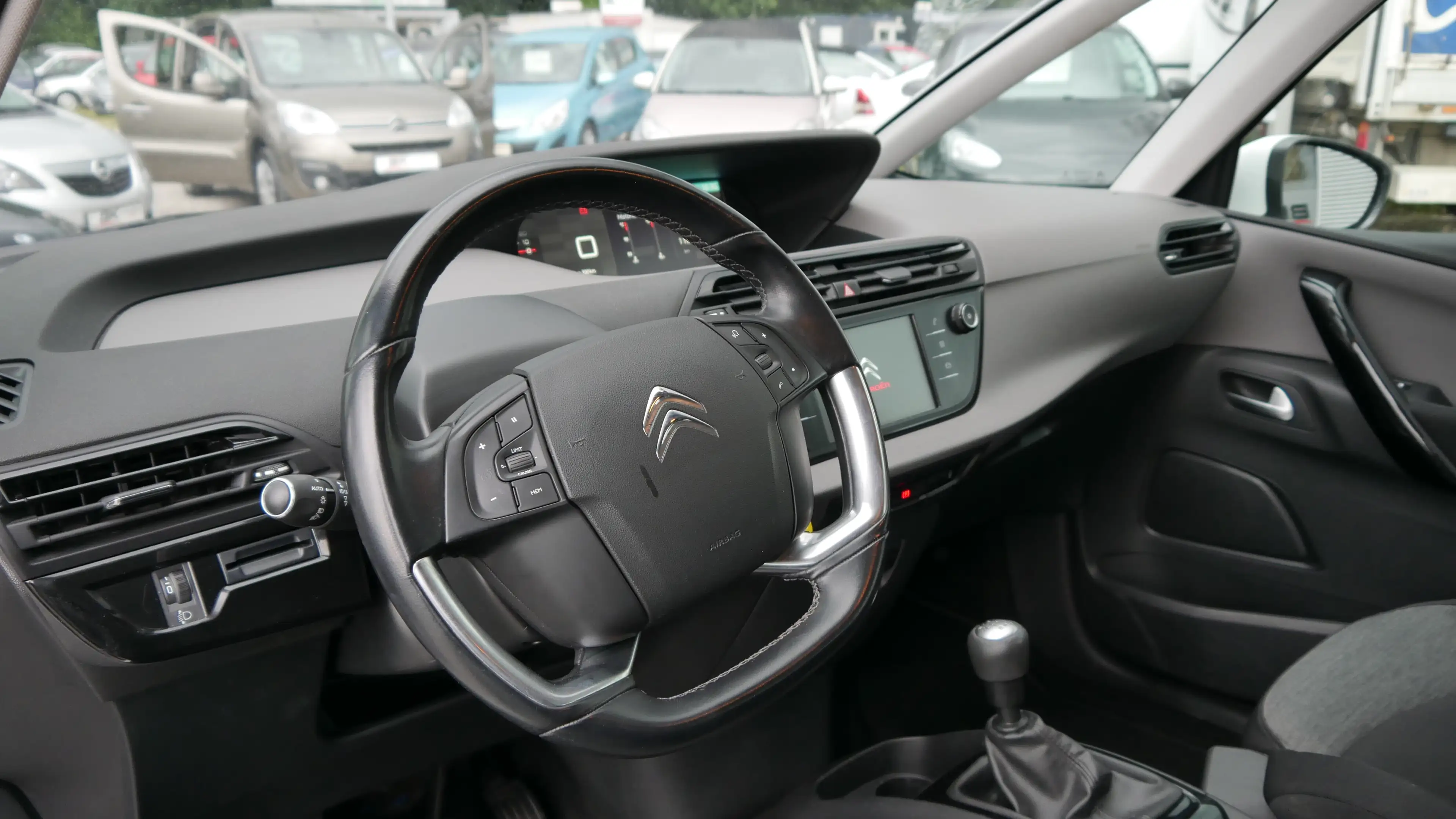 Citroen Grand C4 SpaceTourer Scheckheft Einparkhilfe AHK Sitzheizung Klima Navi — photo 11