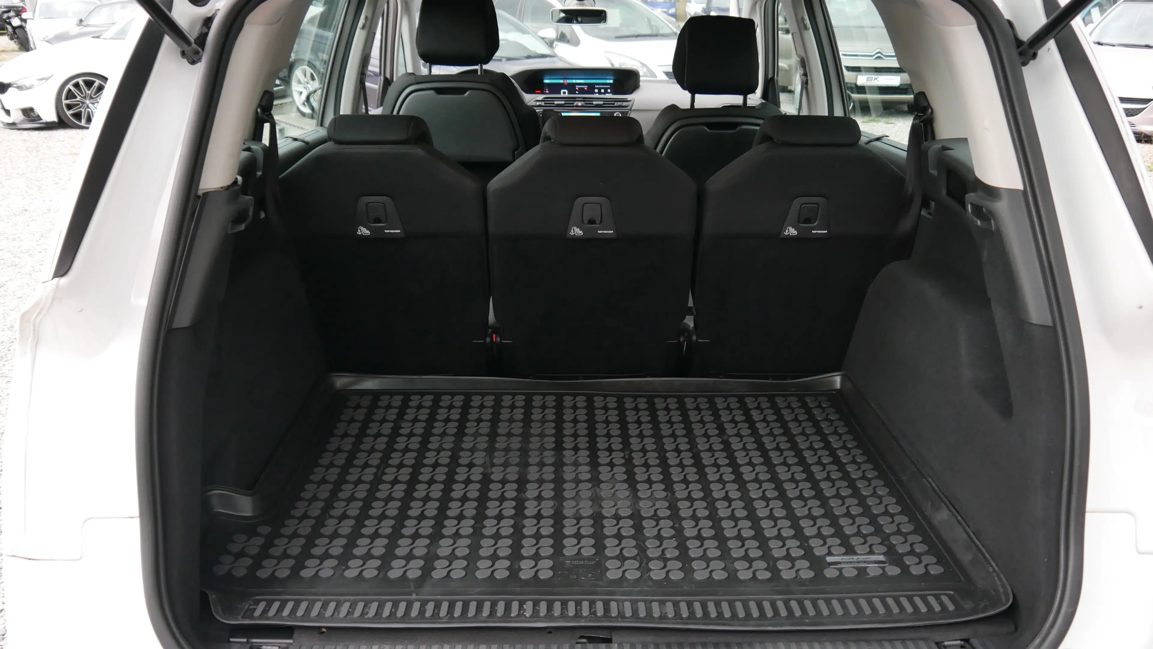 Citroen Grand C4 SpaceTourer Scheckheft Einparkhilfe AHK Sitzheizung Klima Navi — photo 14