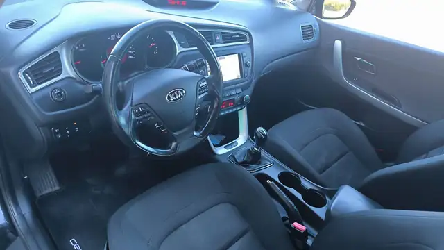Kia Unknown Model view 8