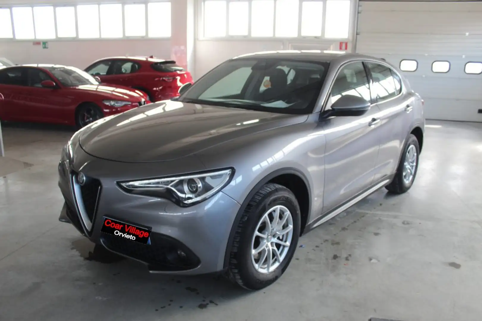 Alfa Romeo Stelvio 2.2 Turbodiesel 180 CV AT8 Q4 Business Grigio - 1