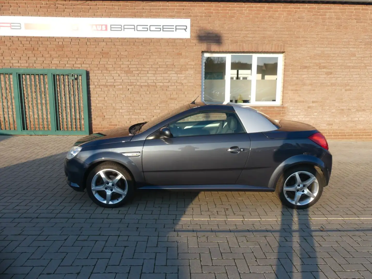 Opel Tigra Twin Top Edition - 1