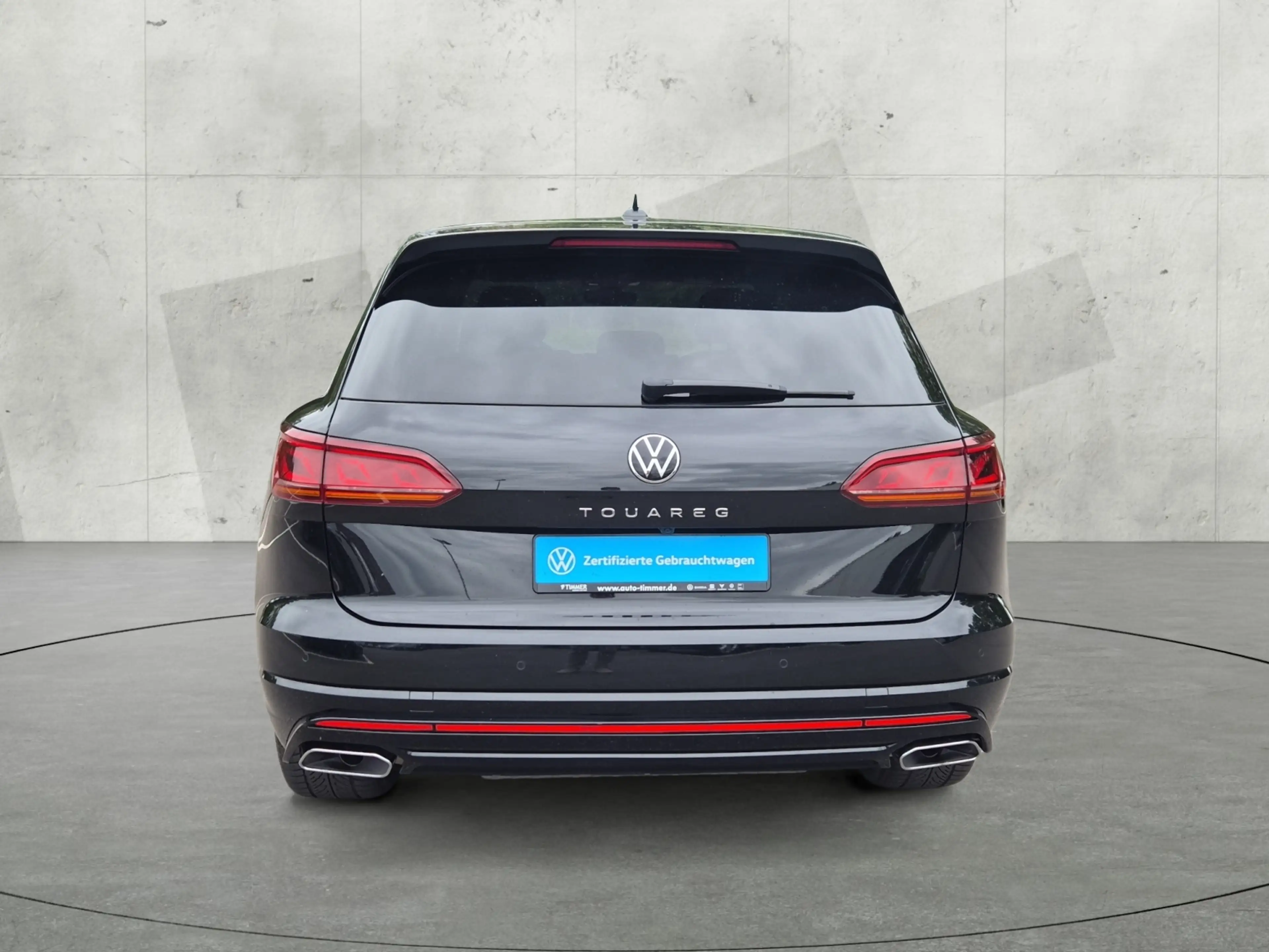 Volkswagen Touareg 3.0 TDI V6 4M R-LINE BLACK +AHK +DYNAUDIO +360° + — photo 5