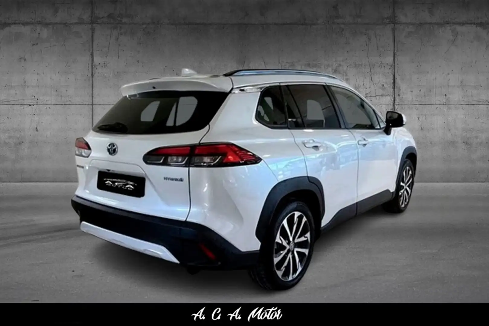 Toyota Corolla Cross Hybrid 1.8 Style Wit - 2