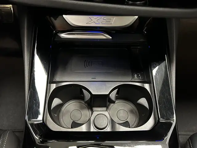 BMW X3 view 22