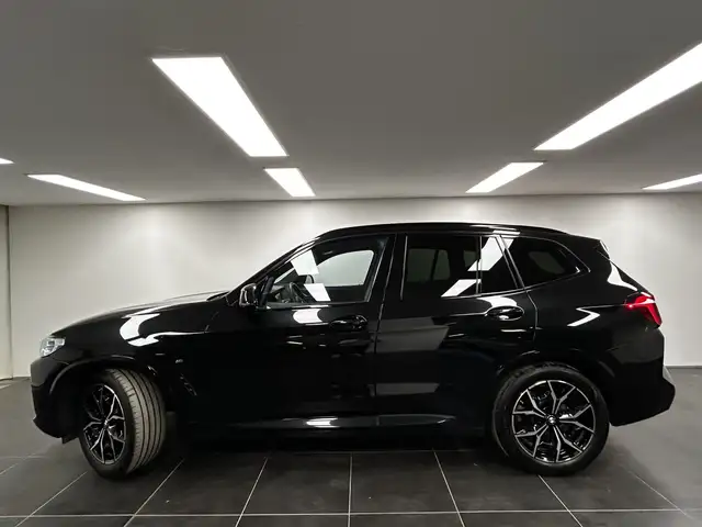 BMW X3 view 2