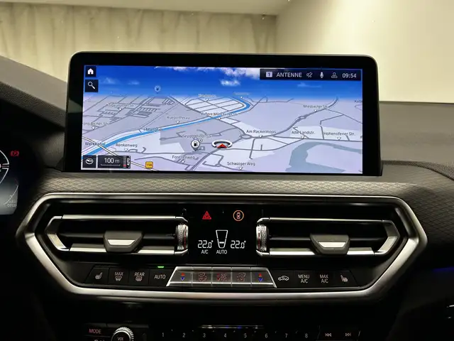BMW X3 view 24