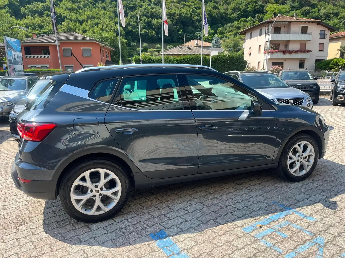 SEAT Arona Arona 1.0 ecotsi FR 95cv - 2