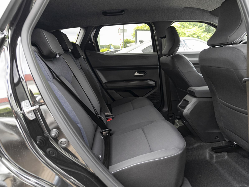 Dacia Duster Journey HYBRID 140 8-fach bereift NAVI SHZ PDC RFK LHZ — photo 5