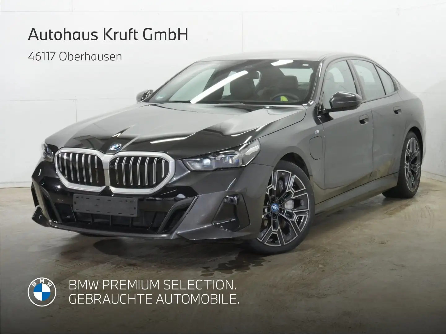BMW 550 e xDrive M SPORT+AHK+GLOW+B&W+PANO+KAMERA Grijs - 2