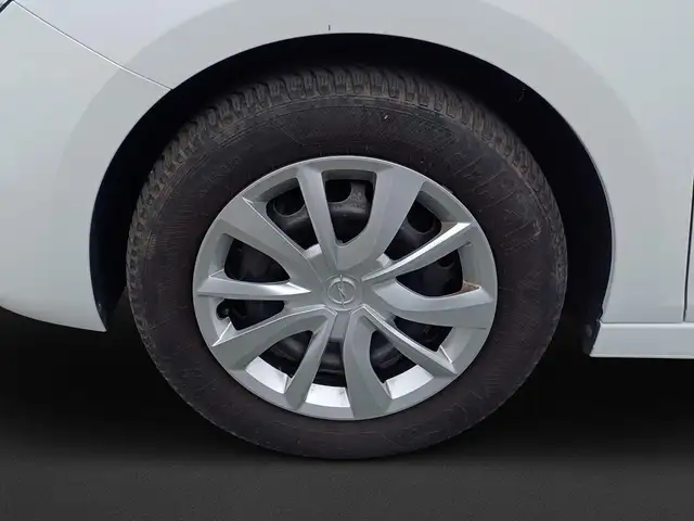Opel Corsa view 8