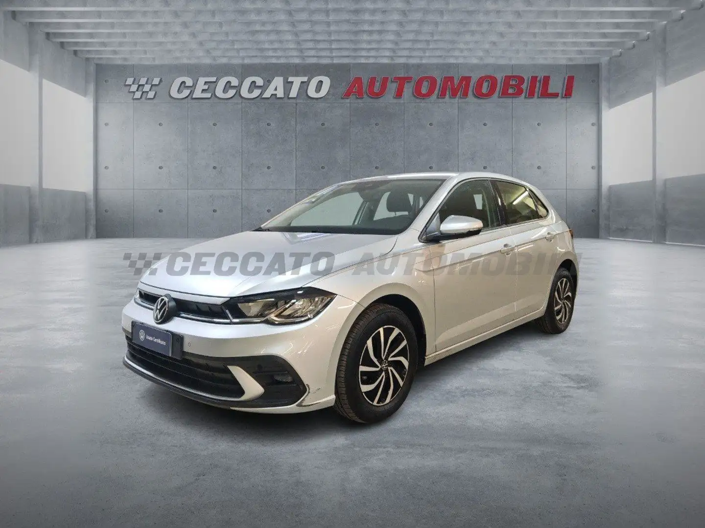 Volkswagen Polo VI 2022 1.0 tsi Life 95cv dsg Argento - 1