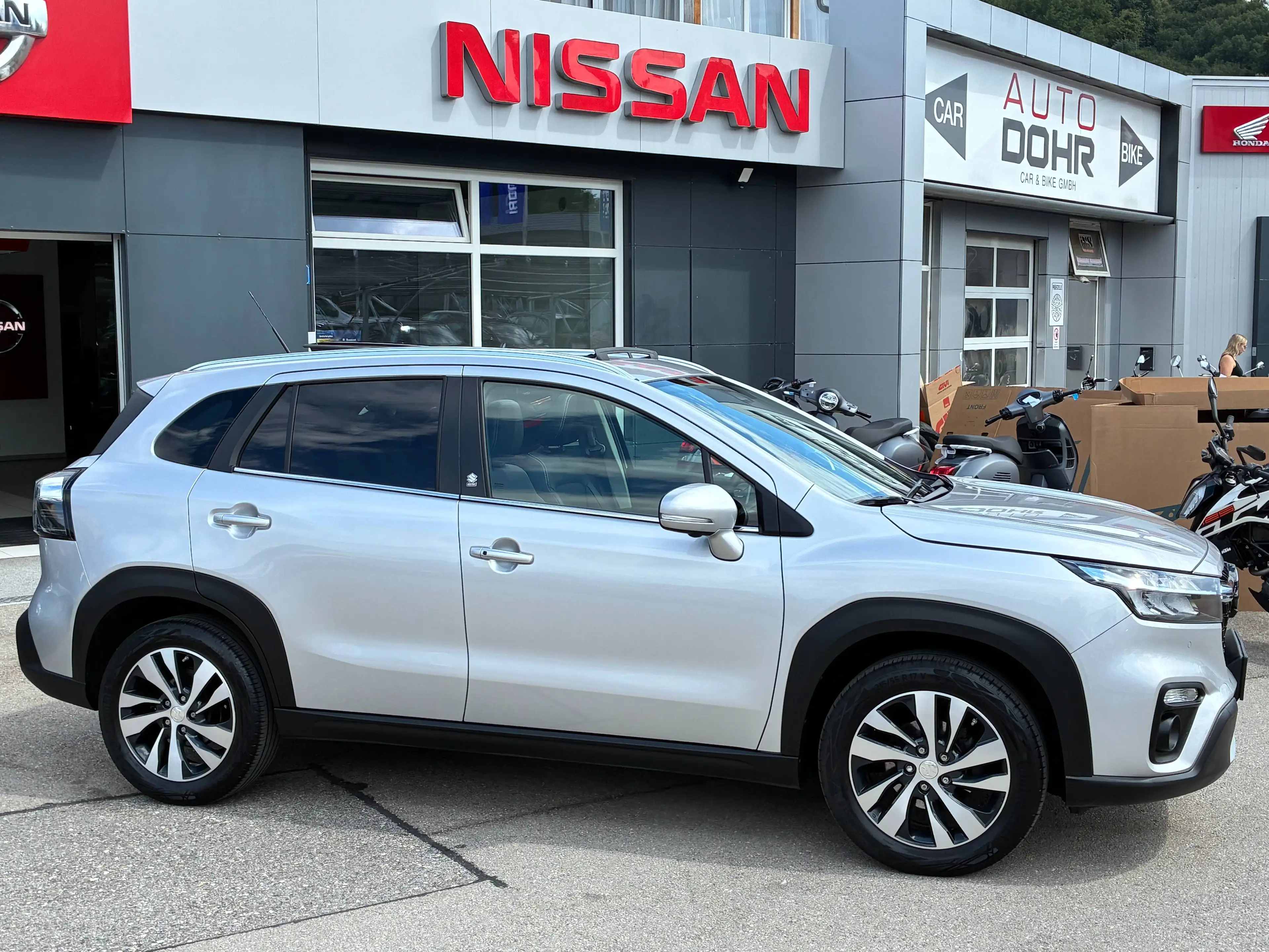 Suzuki S-Cross 1,4 GL+ DITC Hybrid ALLGRIP flash — photo 4