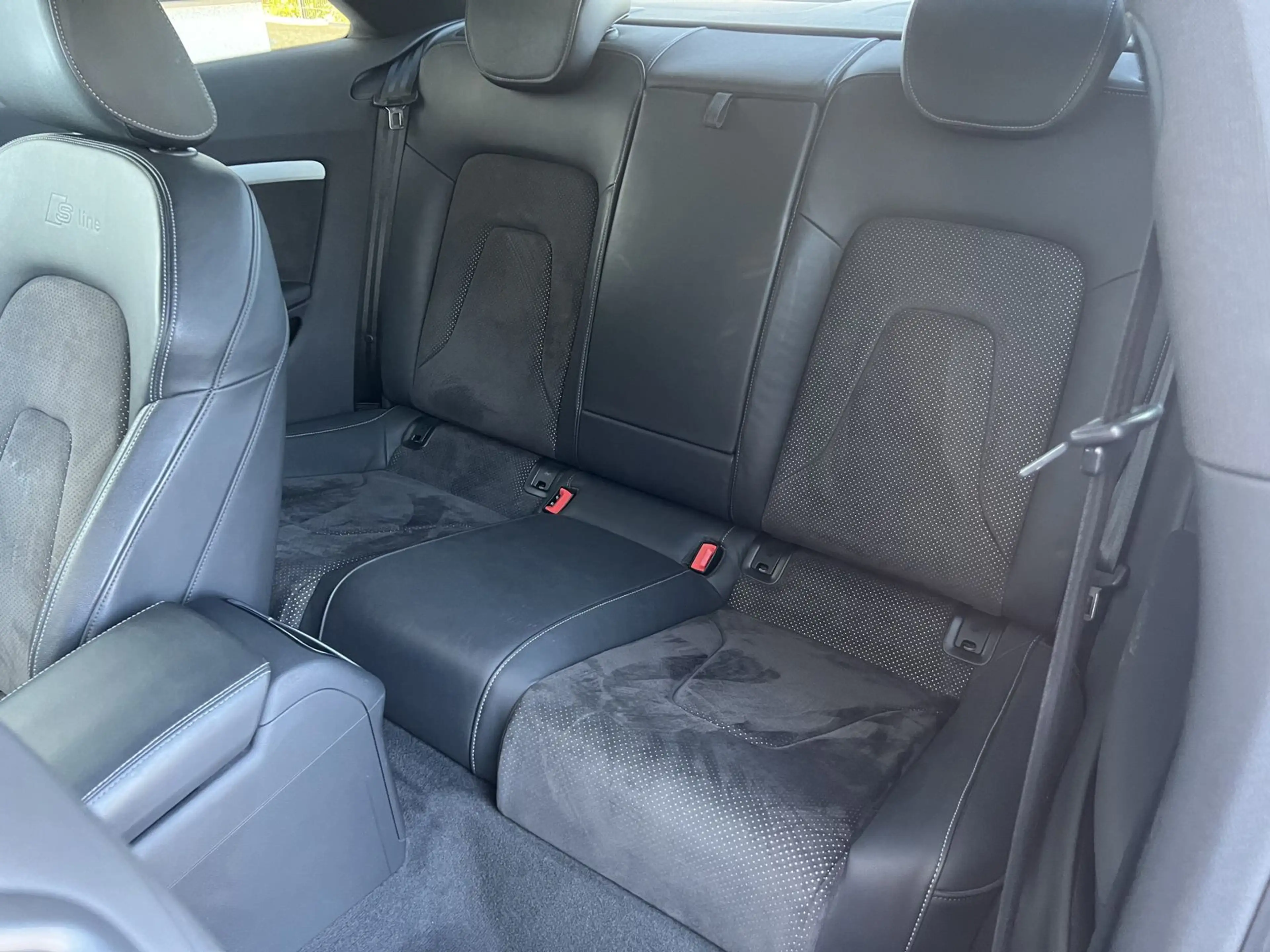 Audi A5 2.0 TDI Coupe quattro S Line Plus — photo 8