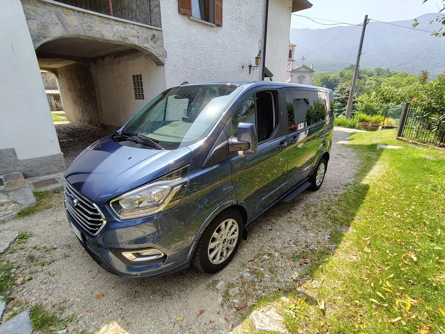 Ford Tourneo Custom Titanium - 1