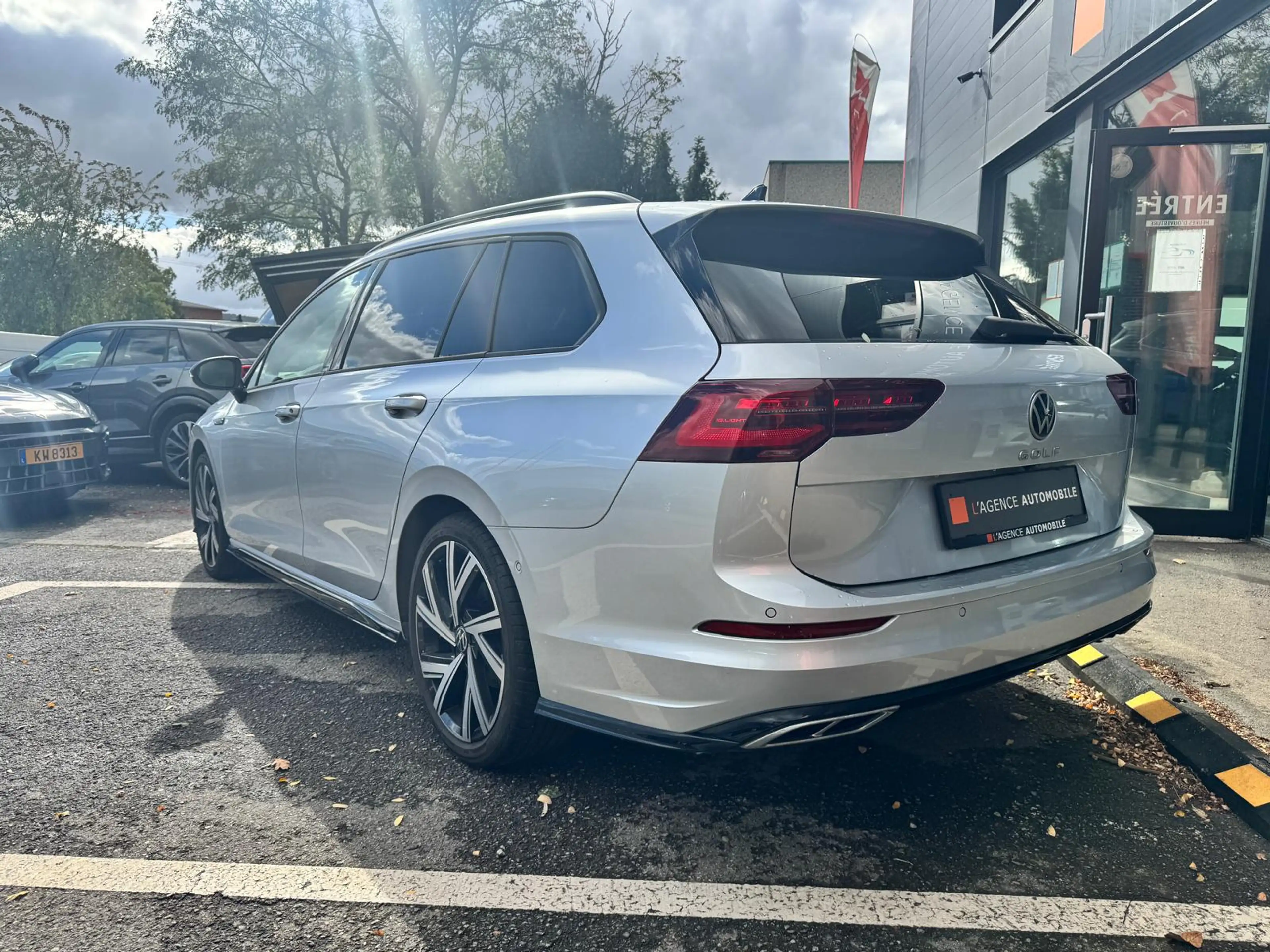 Volkswagen Golf Variant Golf Variant 2.0 TDI SCR DSG R-Line / 1er OWNER  JUSQU'A 36 MOIS DE GARANTIE — photo 7