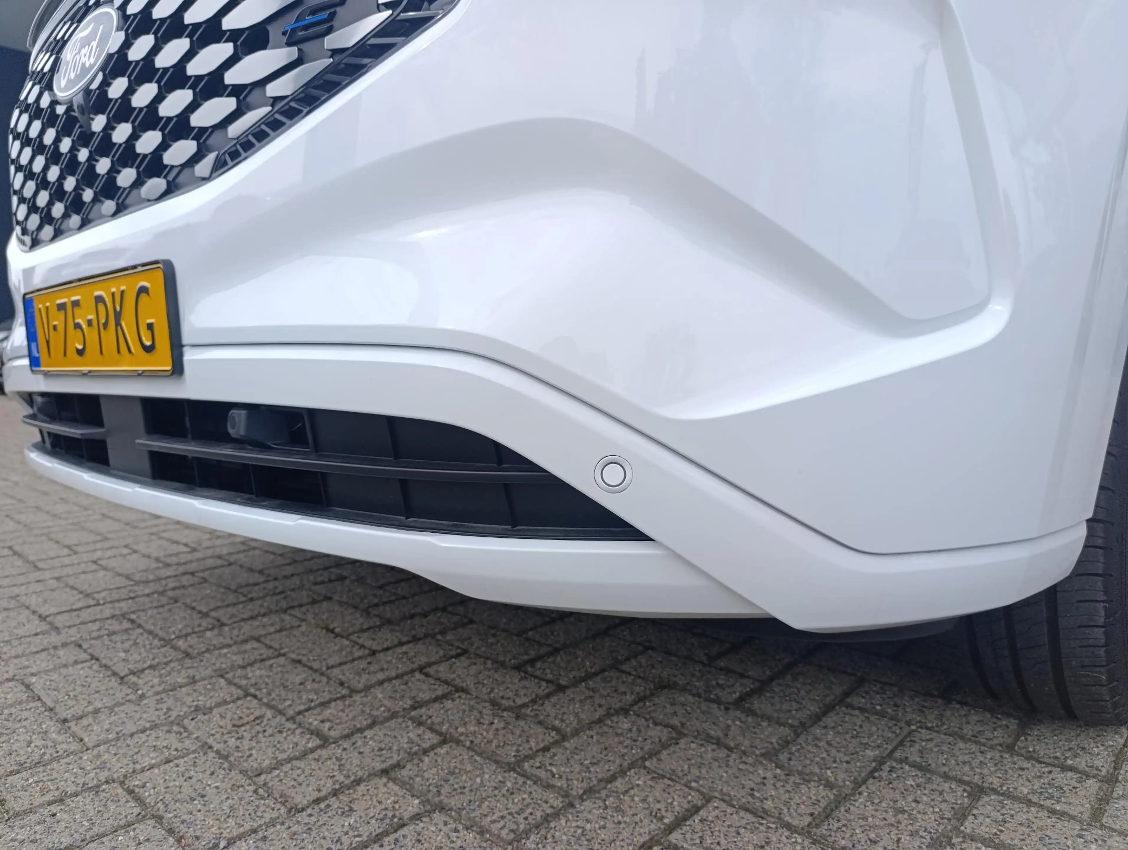 Ford E-Transit Cust. 320 L2H1 Limited 71 kWh DC | Bel voor beschi — photo 7