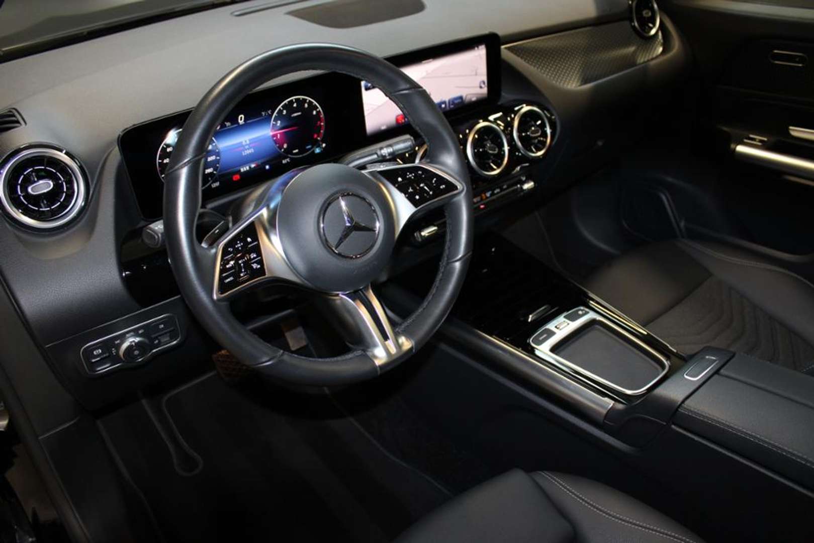 Mercedes GLA 200 Night Edition - - Joinsteer - #5