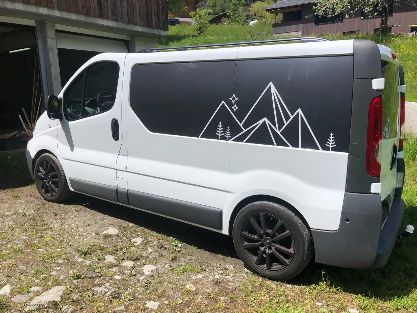 Renault Trafic Trafic Generation 2,0 dCi 115 DPF Generation Weiß - 1