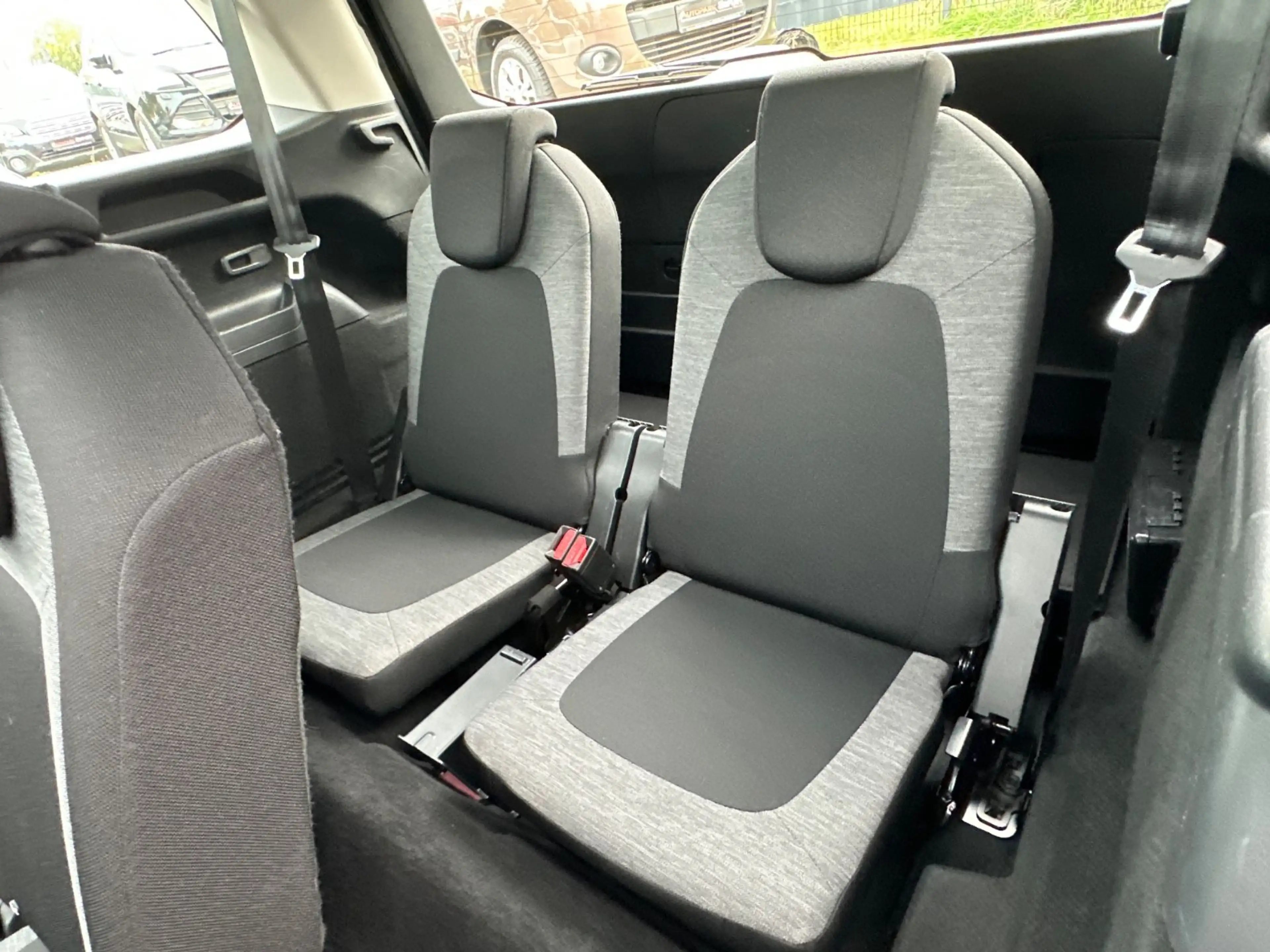 Citroen Grand C4 Picasso Grand C4 Feel 7-Sitzer*Klima*Temp*Navi*Phone*PDC — photo 20