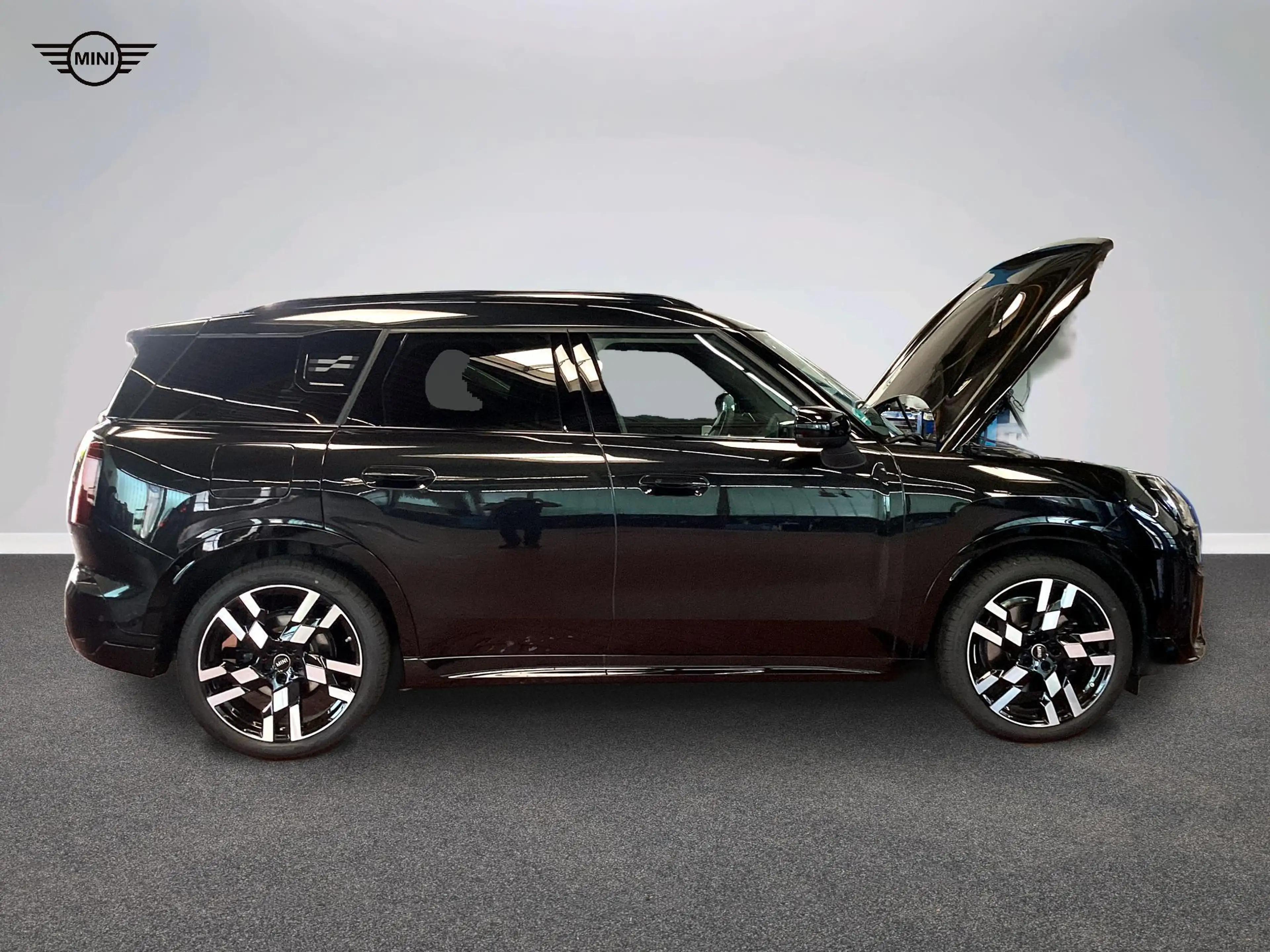 MINI Countryman C John Cooper Works Trim — photo 3