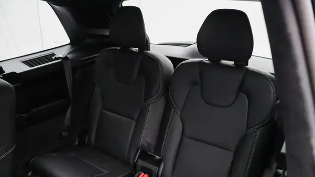 Volvo XC90 view 20