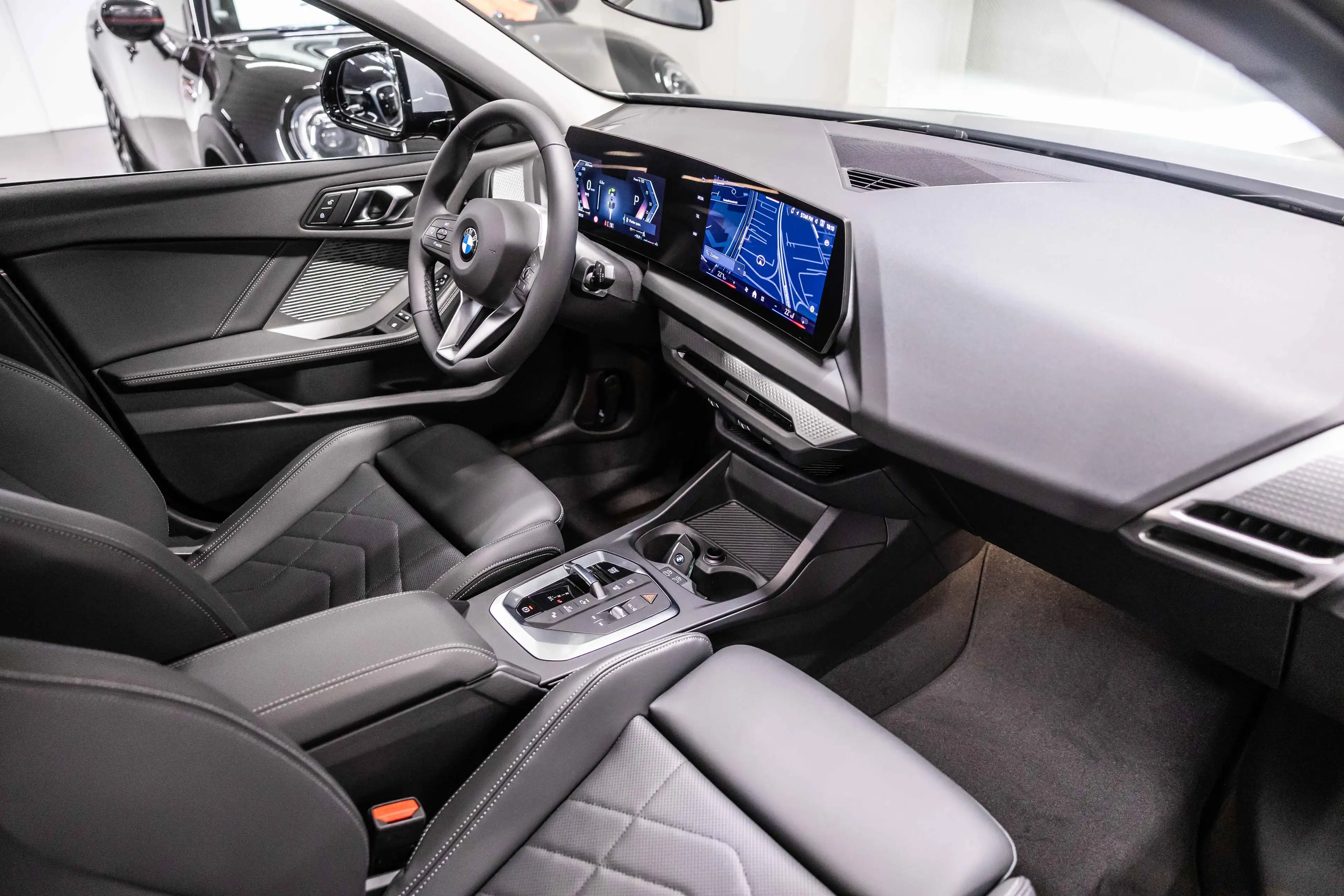BMW 116 116 Skyscraper Grey pano, clean M Sport look — photo 9