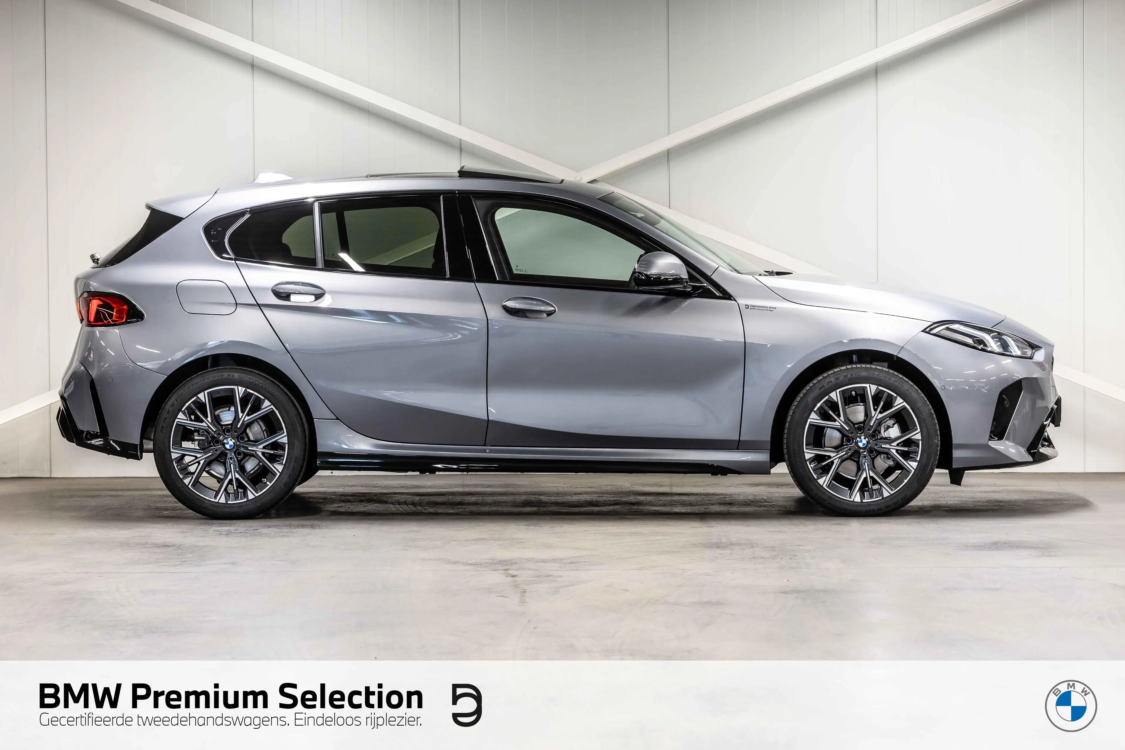 BMW 116 116 Skyscraper Grey pano, clean M Sport look — photo 3
