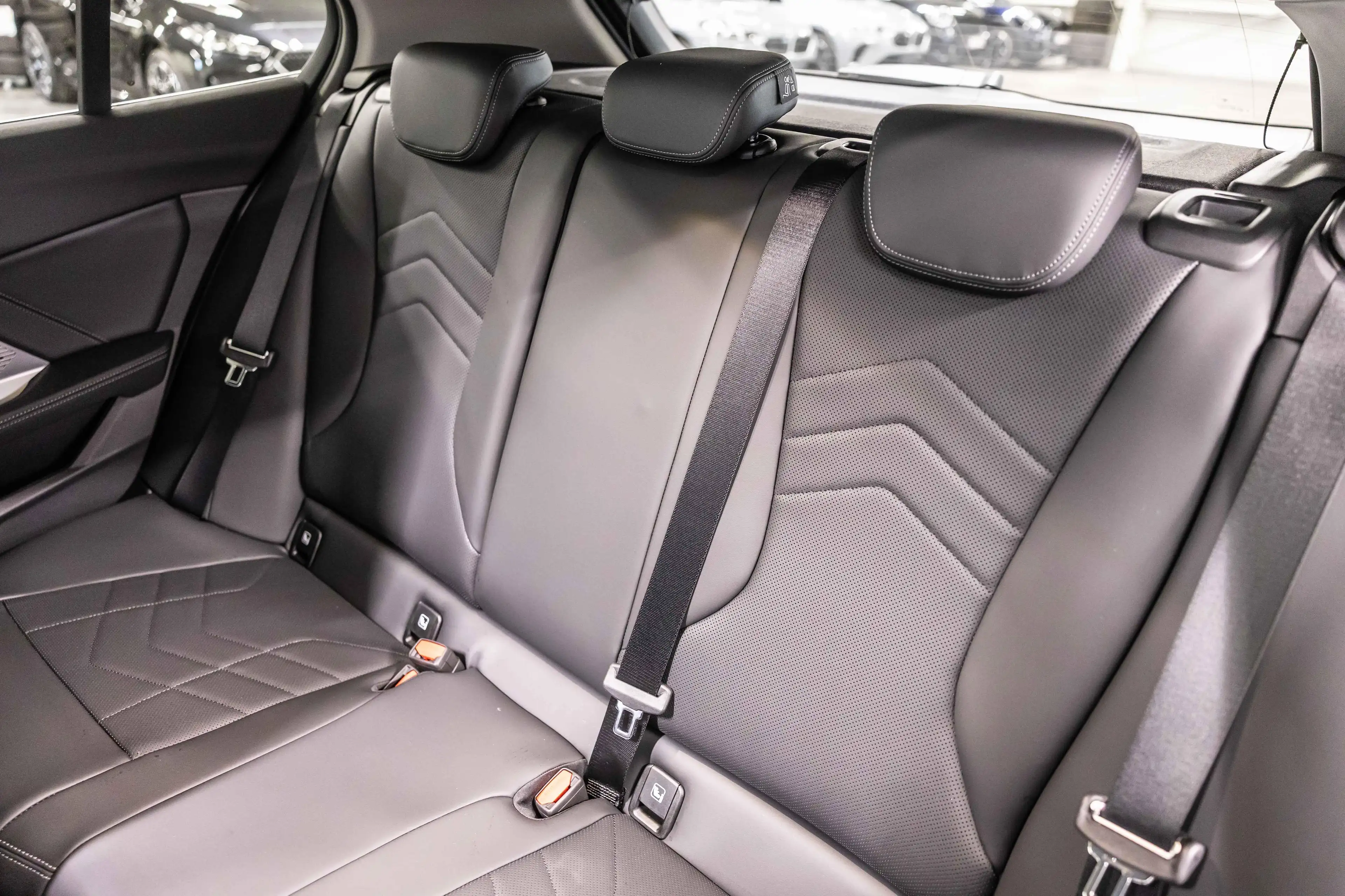 BMW 116 116 Skyscraper Grey pano, clean M Sport look — photo 12