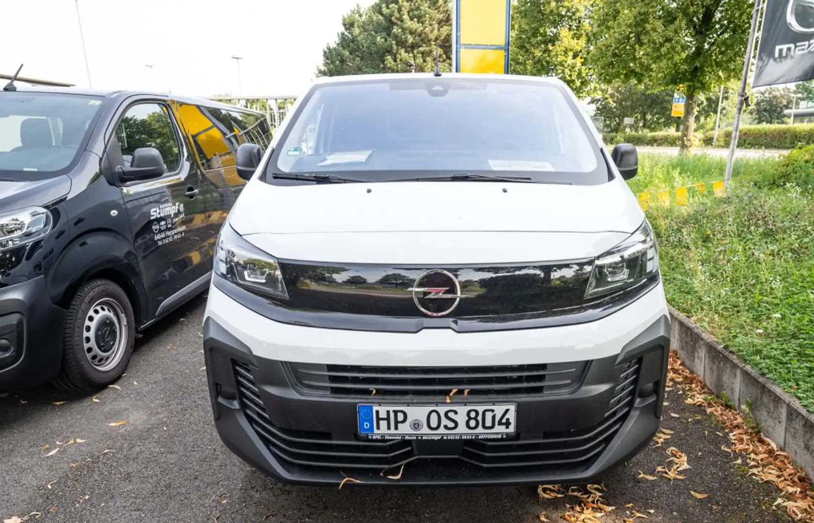 Opel Vivaro 1.5 BlueHDi 120 L2 S&S Weiß - 2