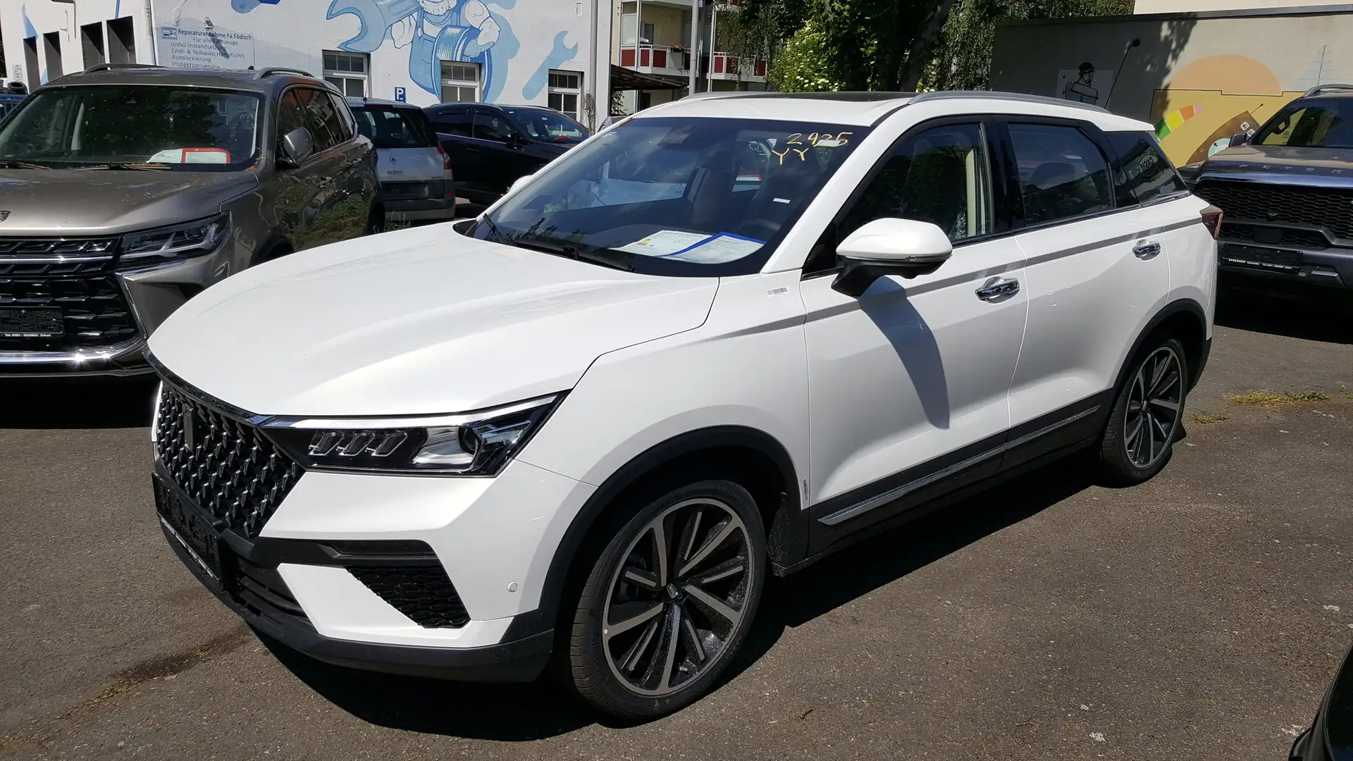 Bestune T77 PRO Weiß - 1