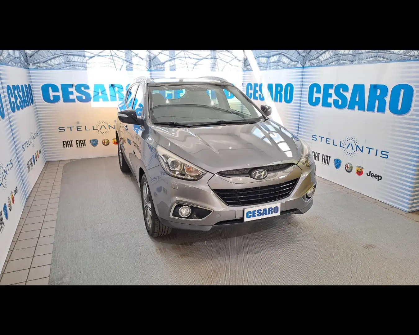 Hyundai iX35 1.7 CRDi Comfort Gris - 1
