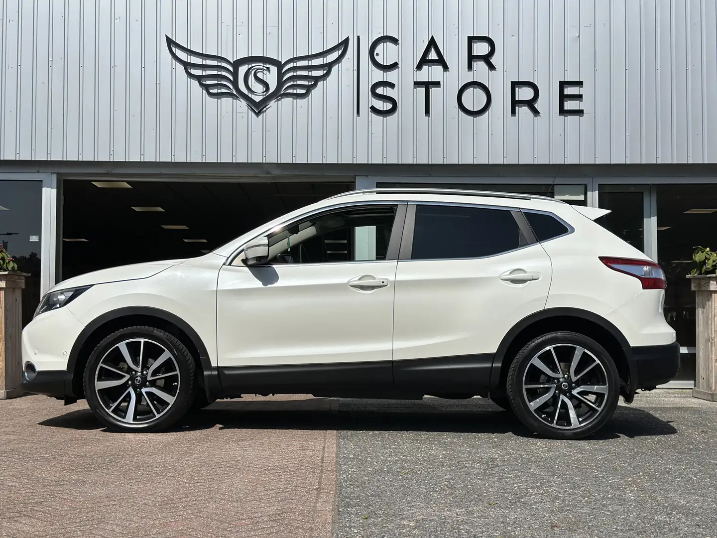 Nissan Qashqai 1.5 dCi Tekna |LEDER|NAV|PANO|360 CAMERA|CRUISE|CL Wit - 2
